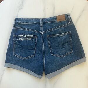 American Eagle Stretch Denim Mom short. Size 4